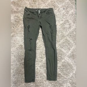 ARMY GREEN JEAN